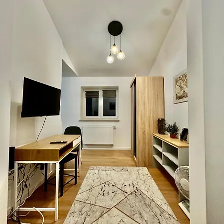 Stylowa Kawalerka Z Wifi Praga Minska 22 Blisko Pge Narodowego وارسو