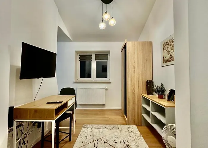 Stylowa Kawalerka Z Wifi Praga Minska 22 Blisko Pge Narodowego Warsaw